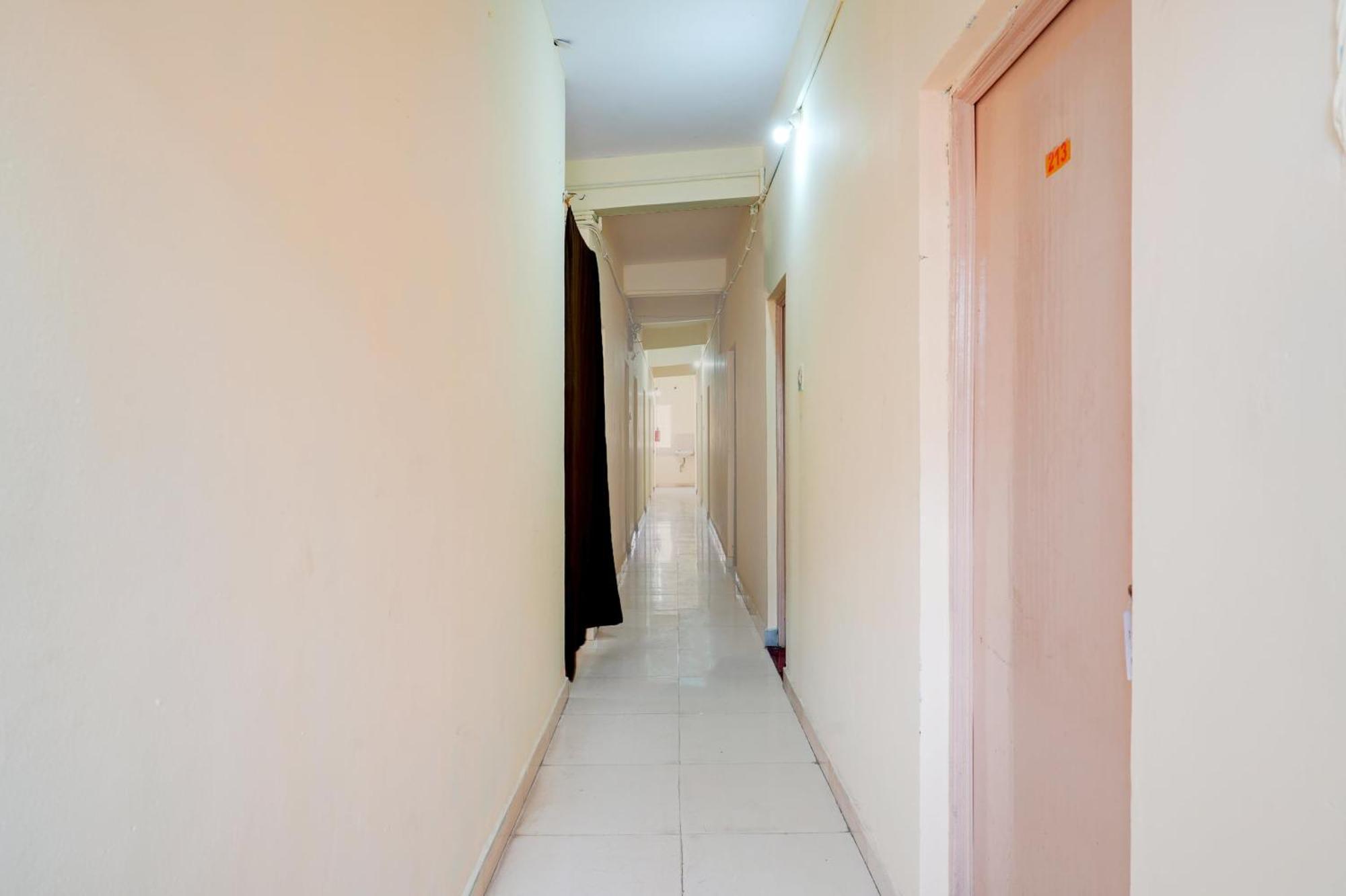 Super Townhouse Marathahalli Near Klm Fashion Mall บังกาลอร์ ภายนอก รูปภาพ